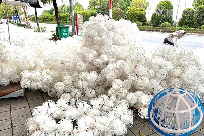 Cầu nhựa vi sinh D150 ( Giá thể vi sinh dạng cầu) Cầu nhựa vi sinh D150 ( Giá thể vi sinh dạng cầu)